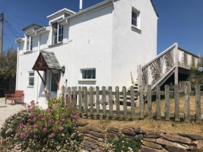 Arnold Cottage